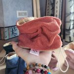 fleur de bain lavables en éponge bambou avec toile de jute pour exfolier. Accessoire salle de bain réutilisable et doux pour la peau. alternative écologique aux fleurs plastique.